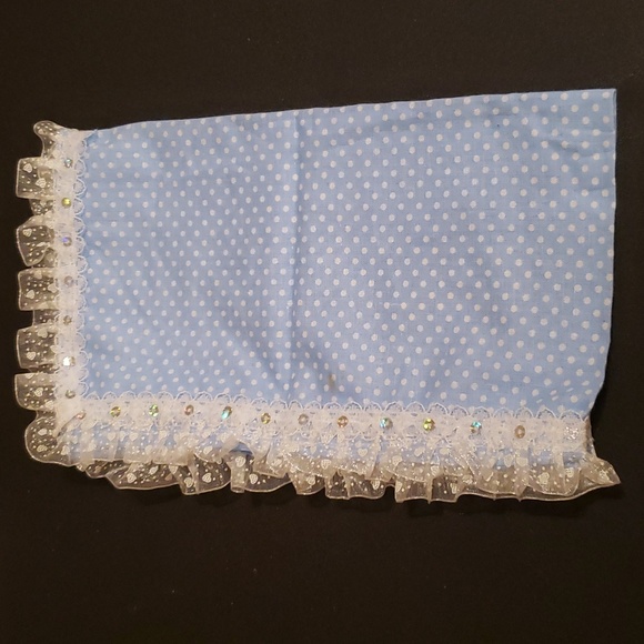 The Perky Polka-dot Hanky Set - Picture 2 of 8